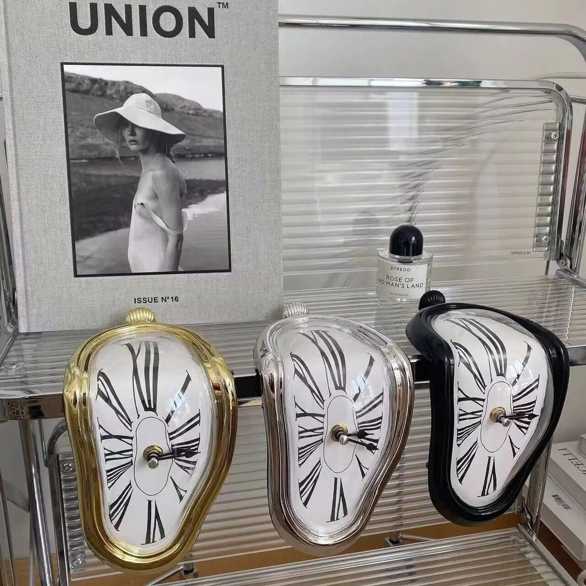 Desk Clock Surreal Melting Design Quartz Movement