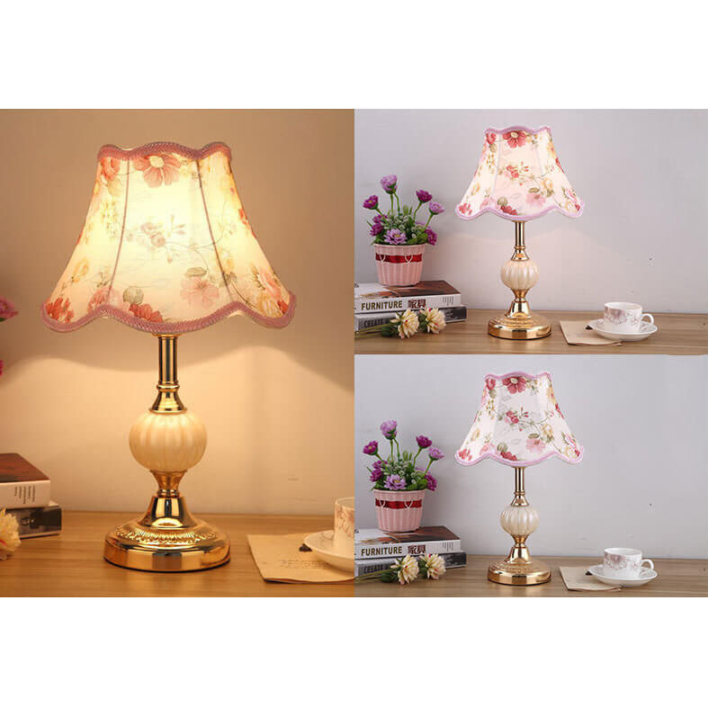 LuxeGlow | Chic Vintage-Style Glass and Fabric Table Lamp