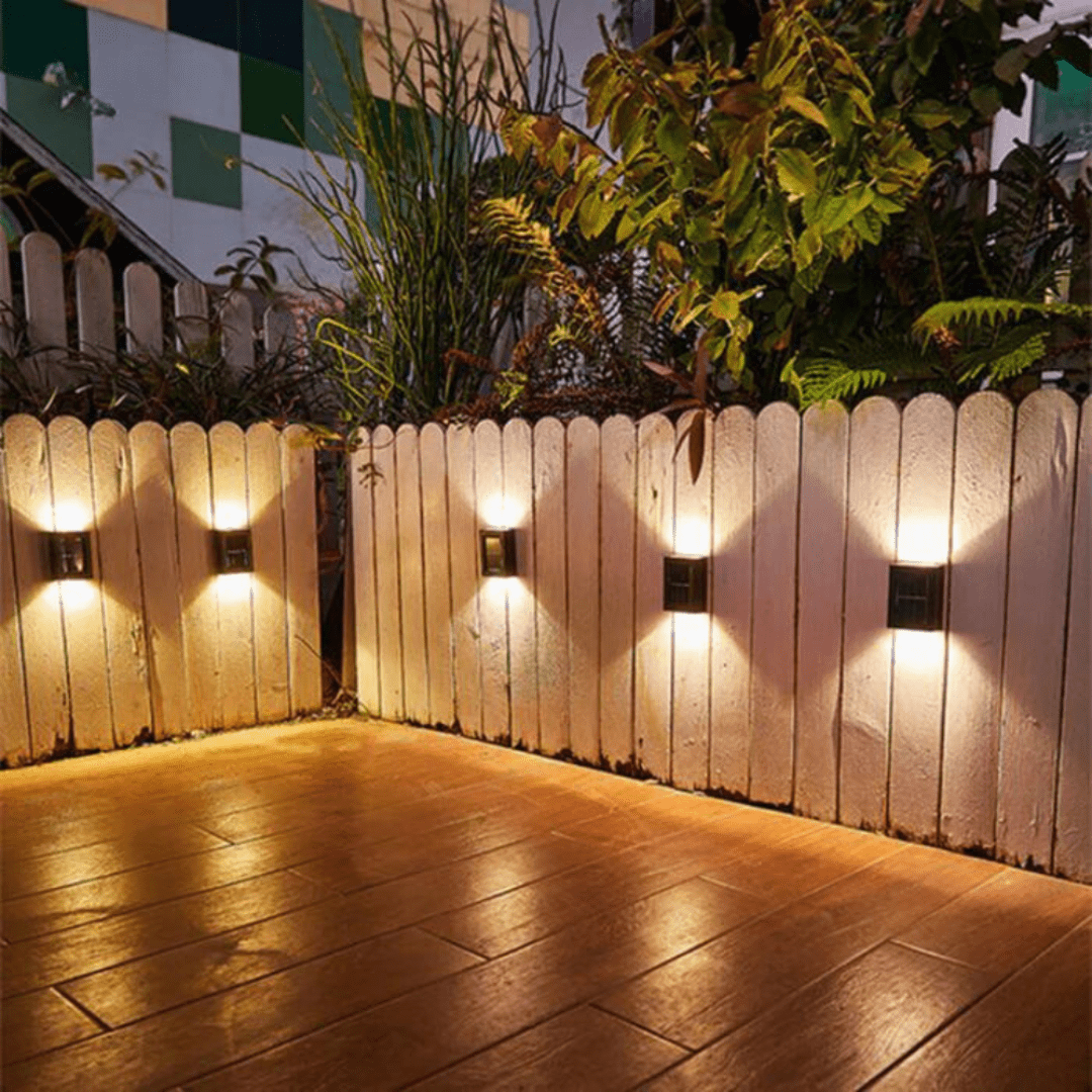 Outdoor Solar Wall Light Automatic Dusk-to-Dawn Set of 4