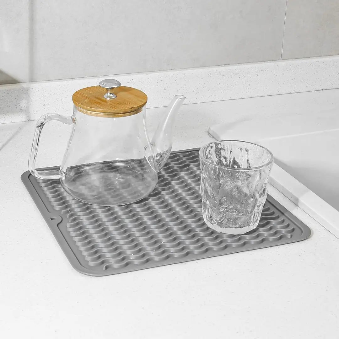 Silicone Drying Mat Ribbed Drainage Heat Resistant & BPA-Free