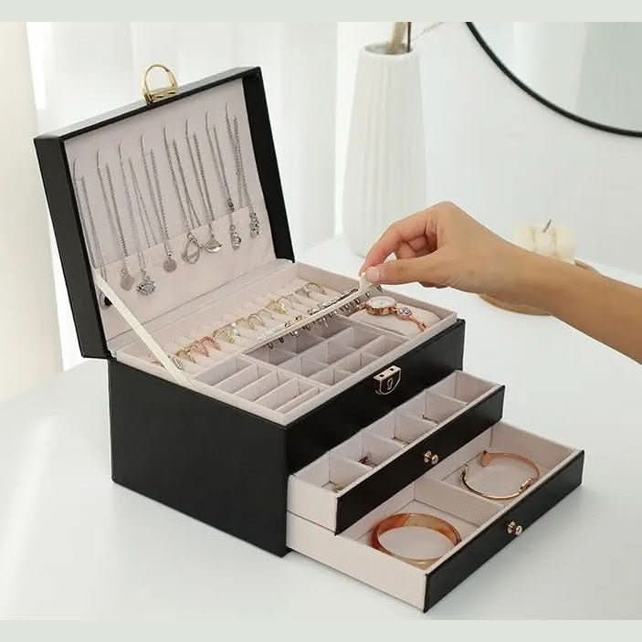 Chic GemKeeper – Stylish Jewelry Organizer for Travel & Home