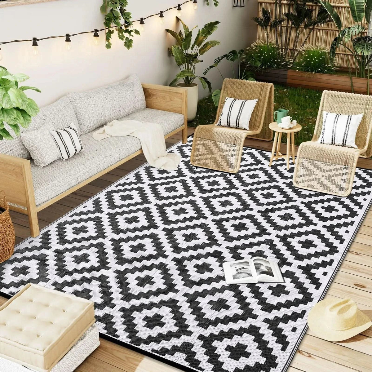 EcoChic – Versatile Waterproof Outdoor Mat